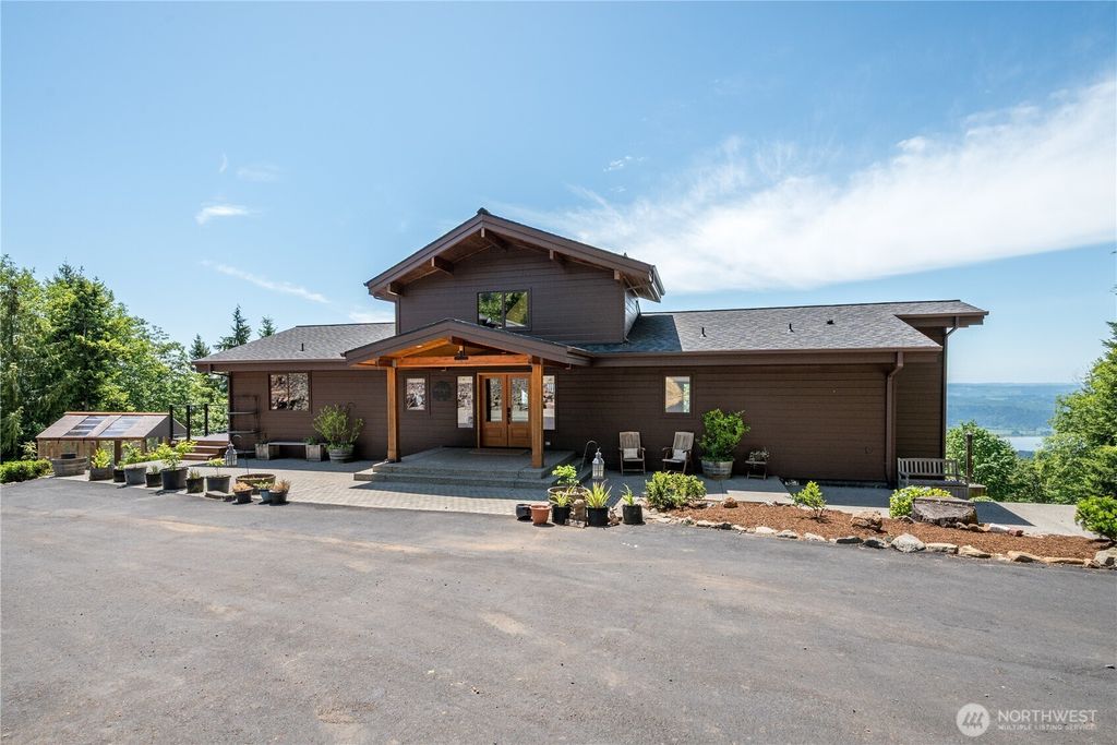 Photo of 176 Shipview Road, Kalama, WA 98625 (MLS # 2531974)