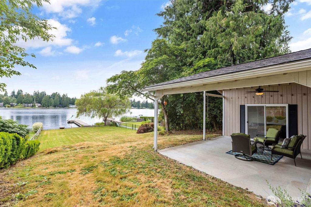 Photo of 31089 E Lake Morton Drive SE, Kent, WA 98042 (MLS # 2396835)