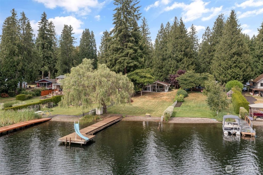 Photo of 31089 E Lake Morton Drive SE, Kent, WA 98042 (MLS # 2396835)