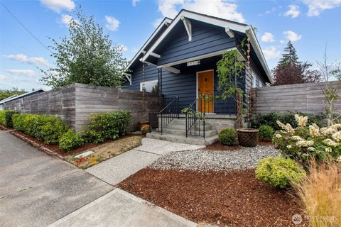 Photo of 1920 N Stevens Street, Tacoma, WA 98406 (MLS # 2547143)