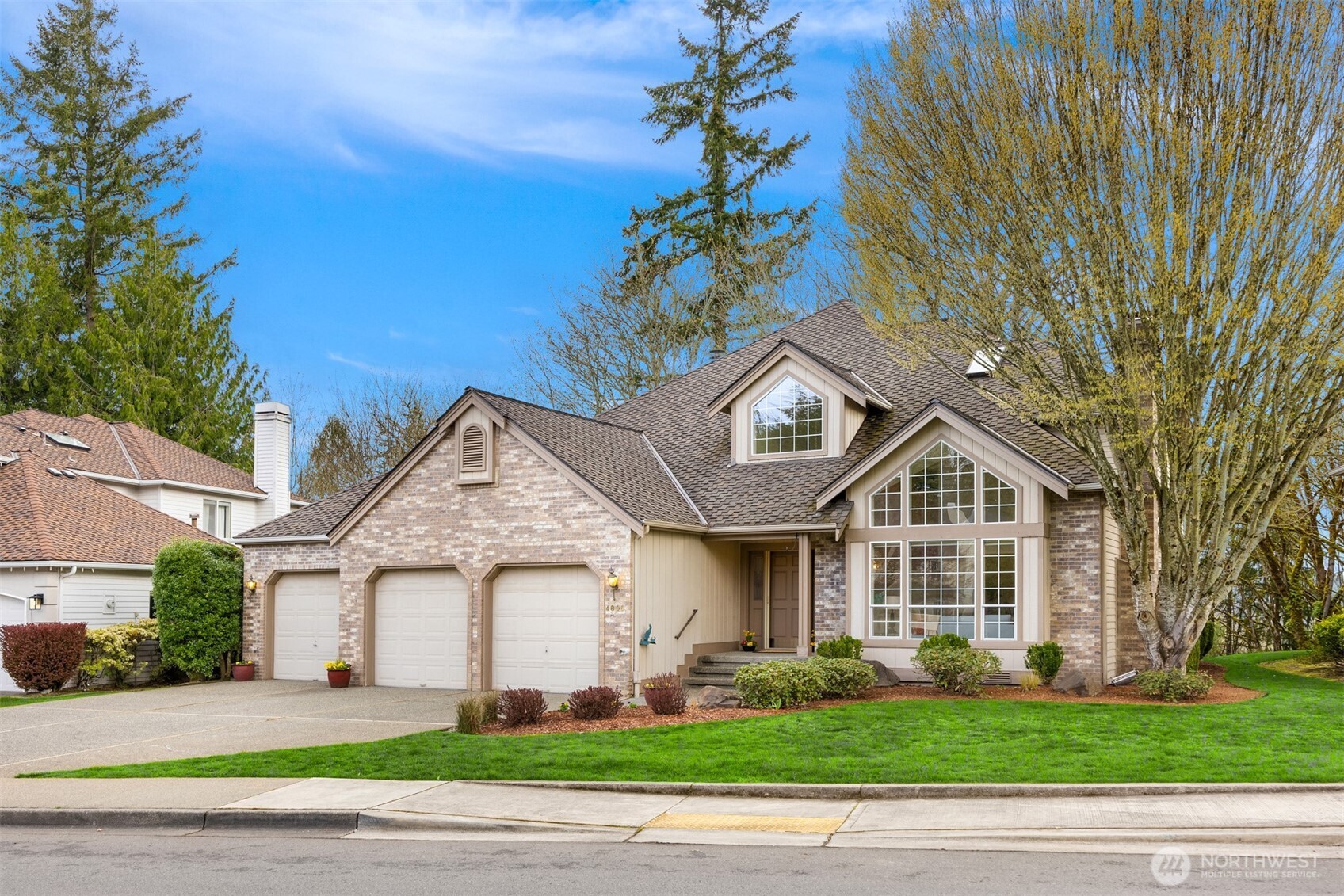 4806 192nd Drive NE
