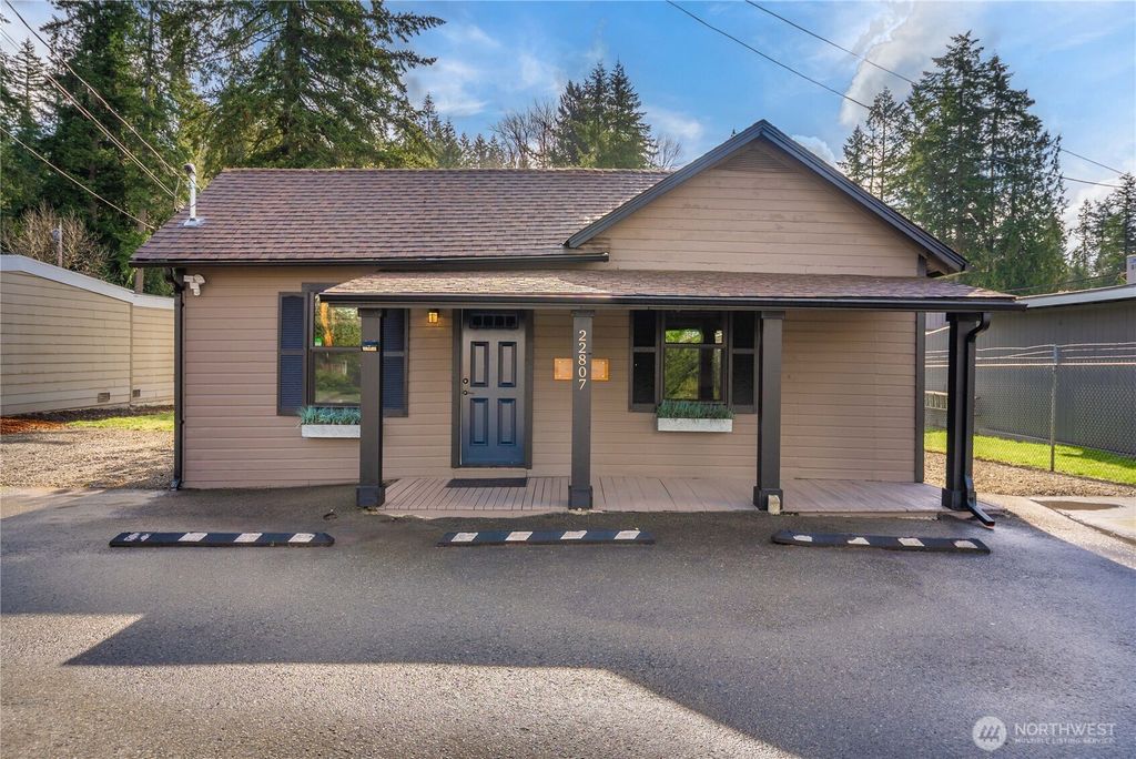 Photo of 22807 SE 216th Way, Maple Valley, WA 98038 (MLS # 2329117)