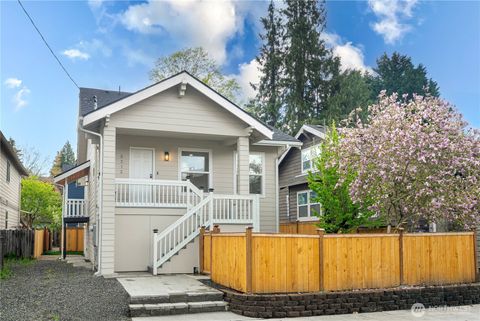 Photo of 3212 35th Avenue S, Seattle, WA 98144 (MLS # 2468958)