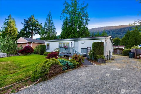 Photo of 455 Fir lane LN, Sedro Woolley, WA 98284 (MLS # 2545650)