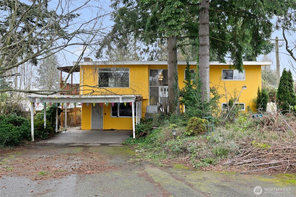 Photo of 11236 18th Avenue SW, Seattle, WA 98146 (MLS # 2339088)