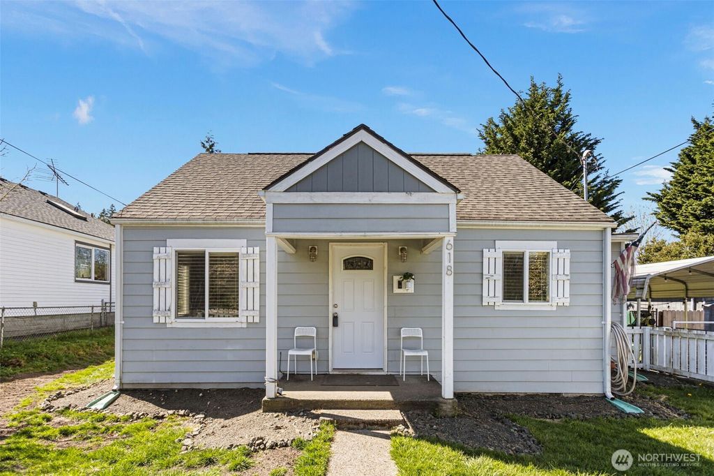 Photo of 618 Hull Avenue, Port Orchard, WA 98366 (MLS # 2503758)