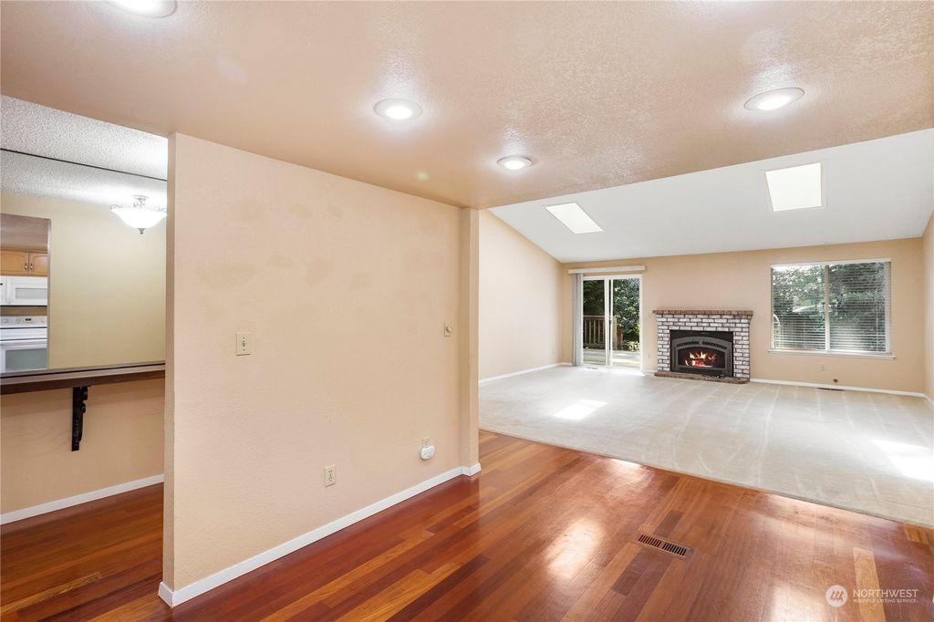 Photo of 1809 SW 307th Street #A, Federal Way, WA 98023 (MLS # 2063612)