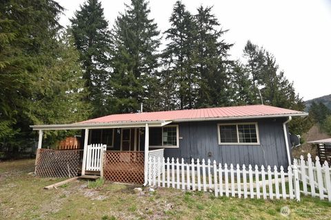 Photo of 6250 Juniper Lane, Maple Falls, WA 98266 (MLS # 2559713)