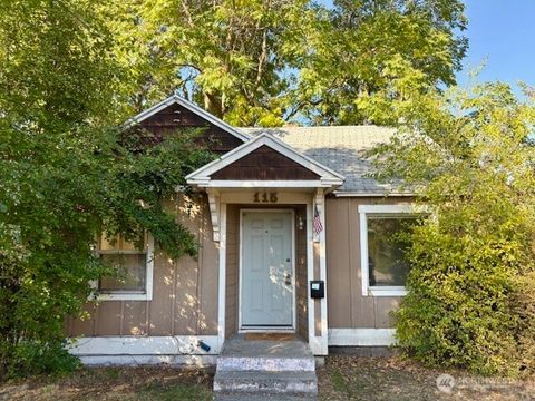 Photo of 115 N Blue Street, Walla Walla, WA 99362 (MLS # 2436336)
