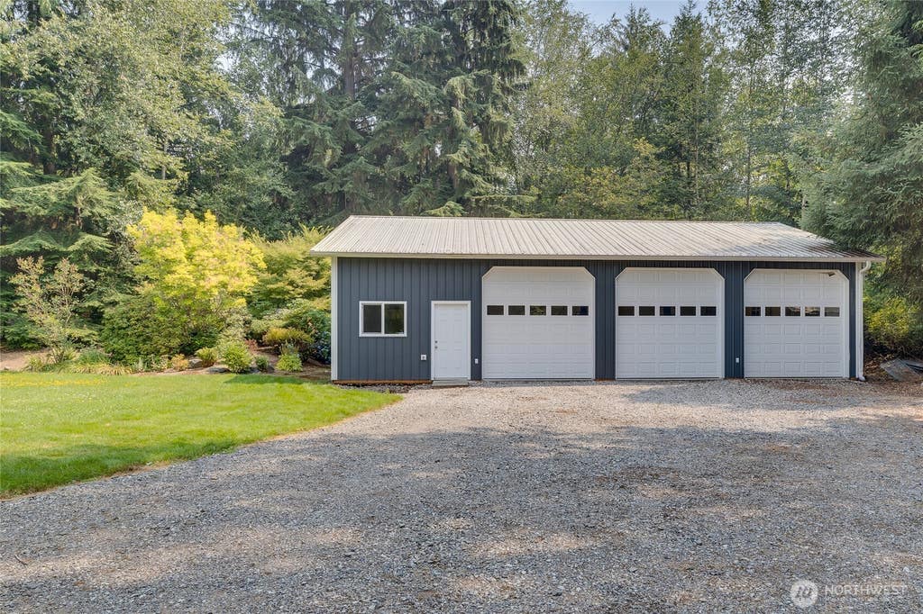 Photo of 8121 134th Street NE, Arlington, WA 98223 (MLS # 2565068)