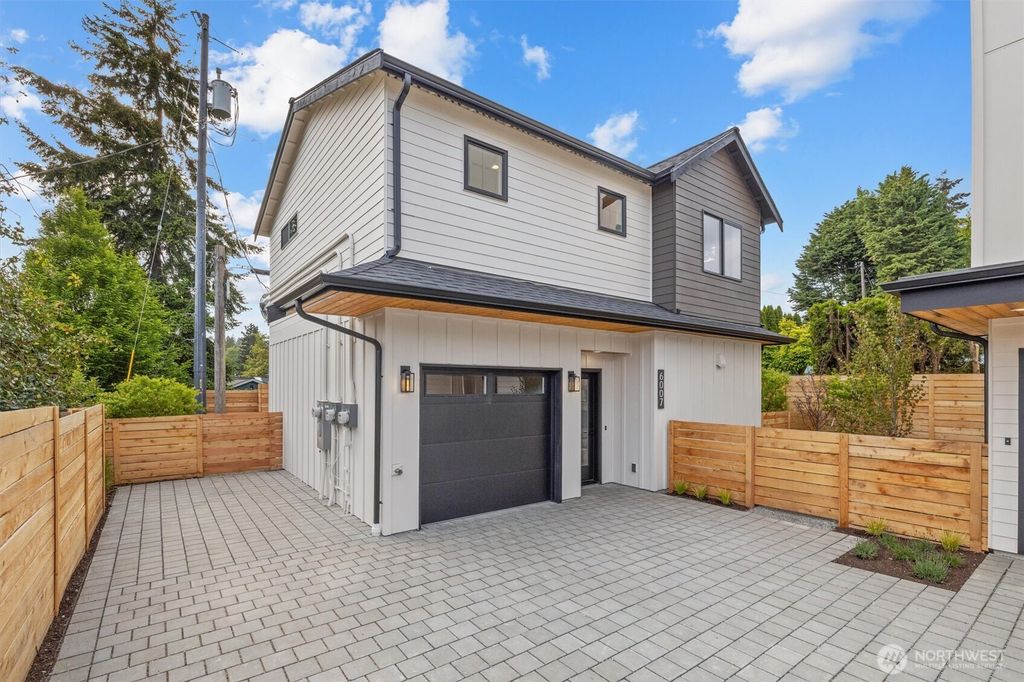Photo of 6007 43rd Avenue NE, Seattle, WA 98115 (MLS # 2377080)