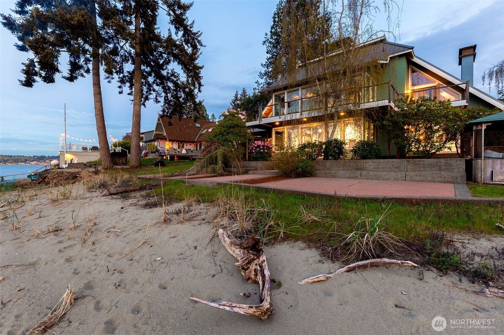 Photo of 1105 14th Avenue, Fox Island, WA 98333 (MLS # 2509376)