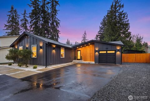 Photo of 11124 29th Drive SE, Everett, WA 98208 (MLS # 2509231)