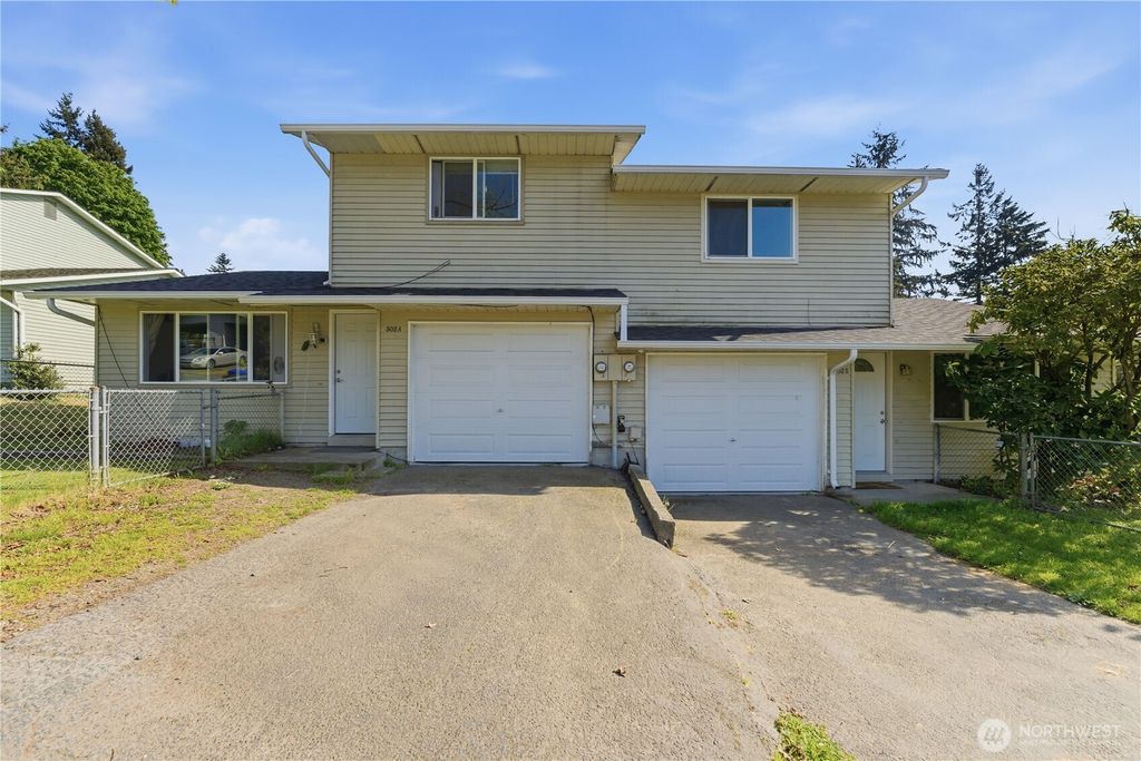 Photo of 302 Bedrock Drive #A &amp; B, Everett, WA 98203 (MLS # 2518053)