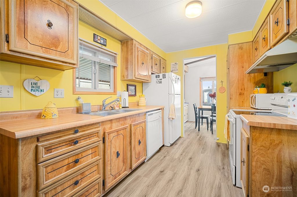 Photo of 5900 64th Street NE #76, Marysville, WA 98270 (MLS # 2290995)