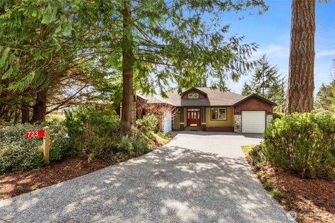 723 Rainier Lane Port Ludlow WA 98365