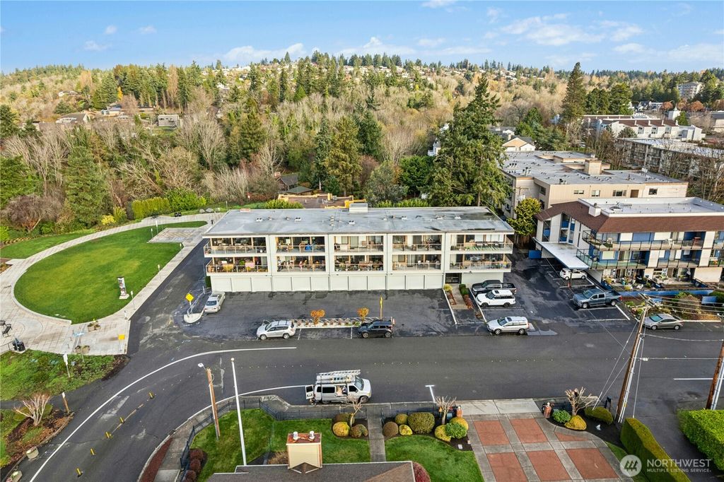 Photo of 506 S 222nd Street #1, Des Moines, WA 98198 (MLS # 2458209)