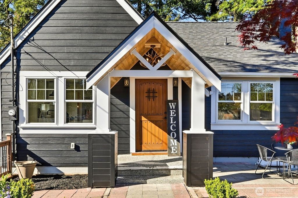 Photo of 24305 90th Avenue W, Edmonds, WA 98026 (MLS # 2516555)