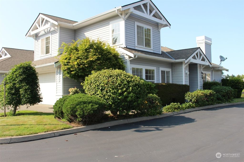 Photo of 5128 S 234th Street, Kent, WA 98032 (MLS # 2133809)