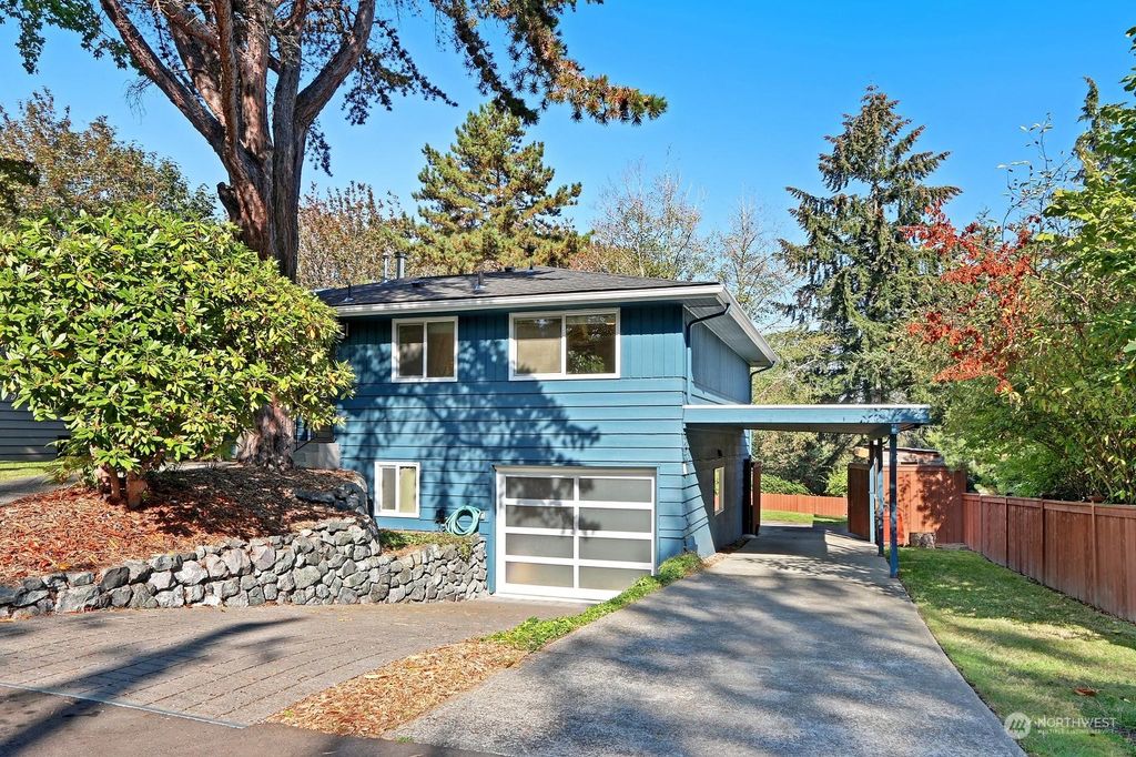 Photo of 3608 NE 103rd Street, Seattle, WA 98125 (MLS # 2004829)