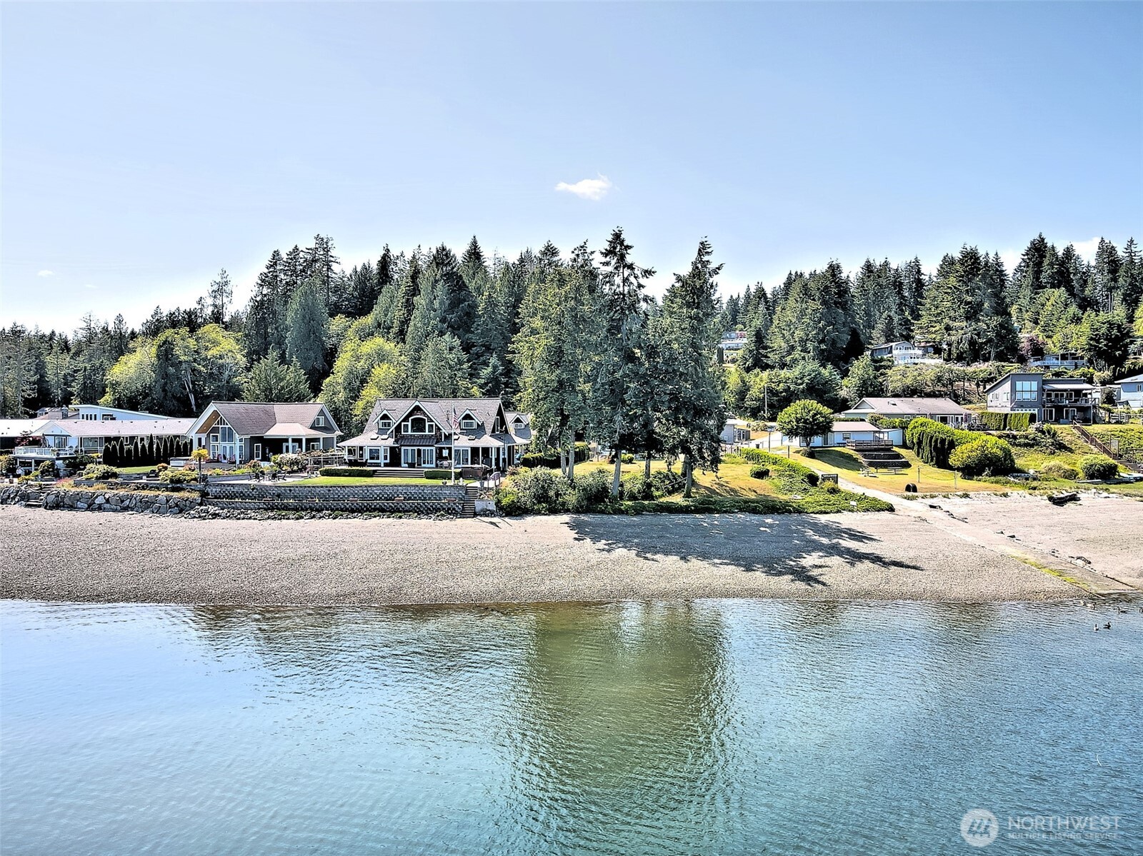 131 E Rustle Way