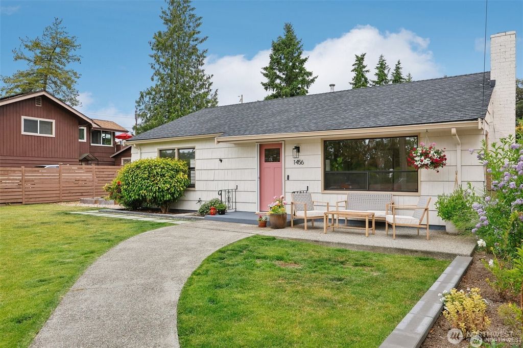 Photo of 1456 N 128th Street, Seattle, WA 98133 (MLS # 2397163)