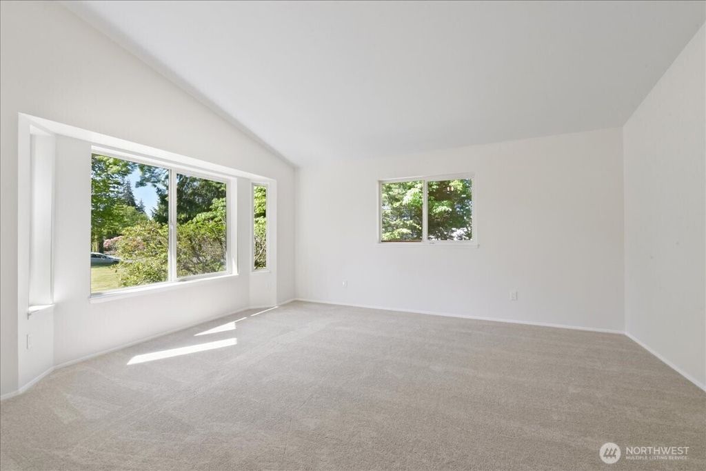 listing image 9369775592710852678