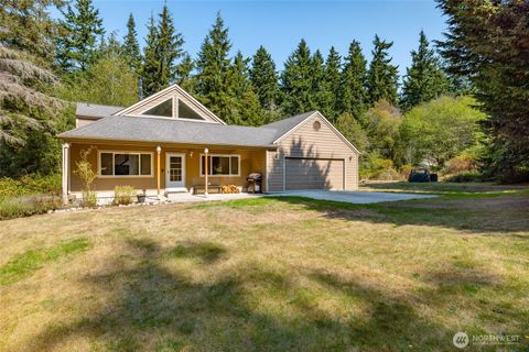 Photo of 345 Woods Lane, Coupeville, WA 98239 (MLS # 2425253)