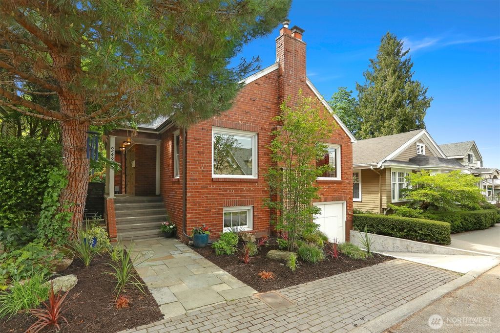 Photo of 2430 Lorentz Place N, Seattle, WA 98109 (MLS # 2519023)
