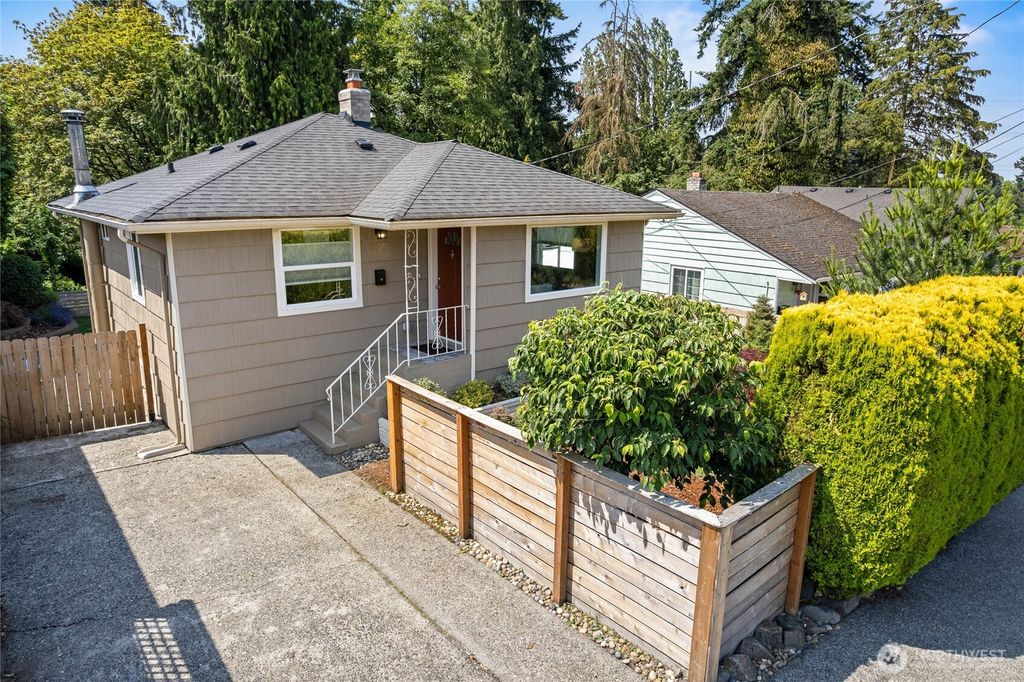 Photo of 5521 S Bangor Street, Seattle, WA 98178 (MLS # 2397731)
