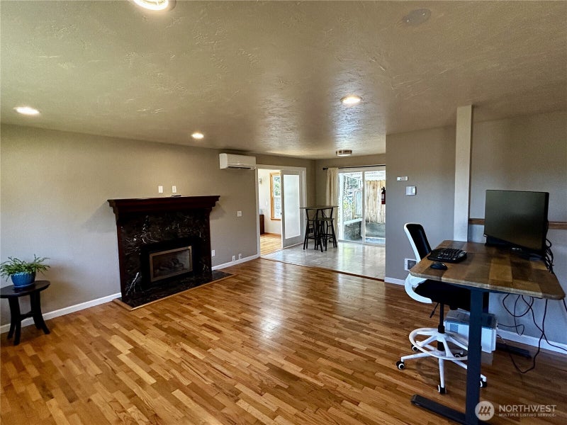1105 S I  st.