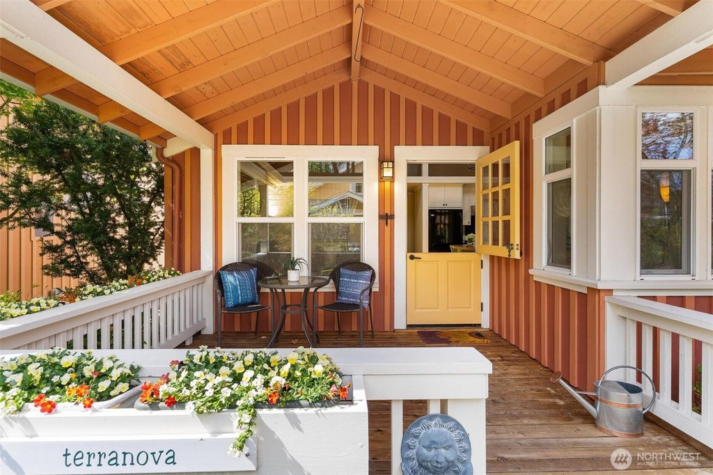 Photo of 13308 NE 111th Court #2, Redmond, WA 98052 (MLS # 2369262)