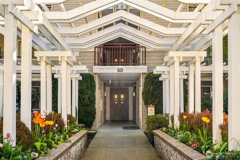 1805 134th Avenue SE 22 Bellevue WA 98005