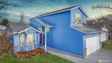 Photo of 1819 SE 173rd Avenue, Vancouver, WA 98683 (MLS # 2388812)