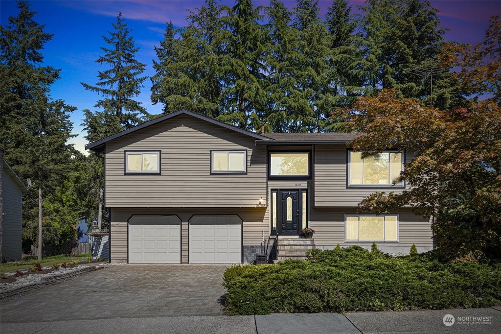 Photo of 10708 165th Place NE, Redmond, WA 98052 (MLS # 2237324)