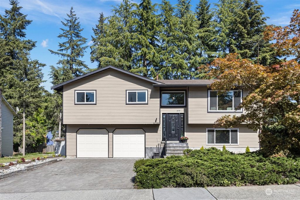 Photo of 10708 165th Place NE, Redmond, WA 98052 (MLS # 2237324)