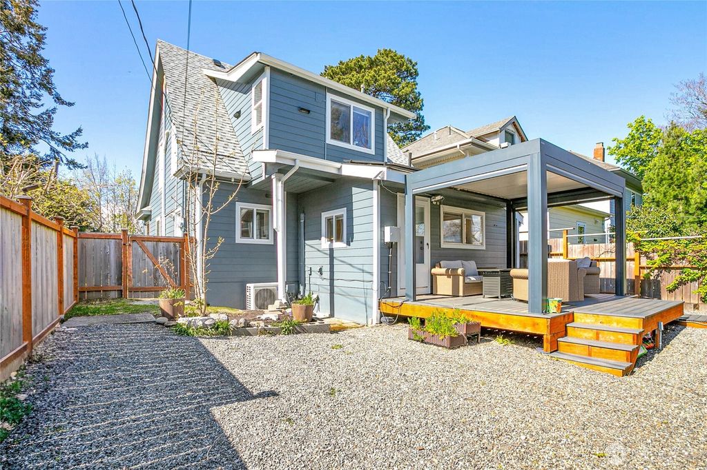 Photo of 1000 Jersey Street #A &amp; B, Bellingham, WA 98225 (MLS # 2512251)