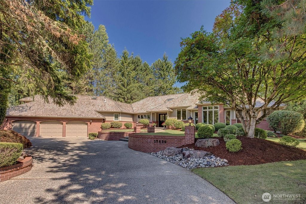 Photo of 17434 NE 129th Street, Redmond, WA 98052 (MLS # 2413441)