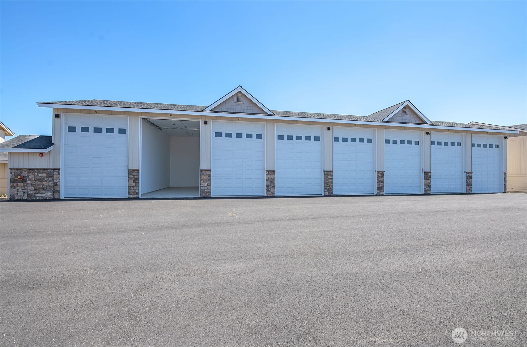 9967 W.8 Road NW F 33