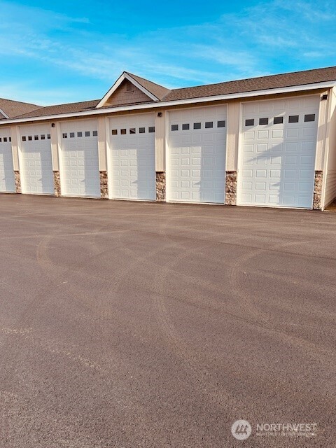 9967 W.8 Road NW F 33