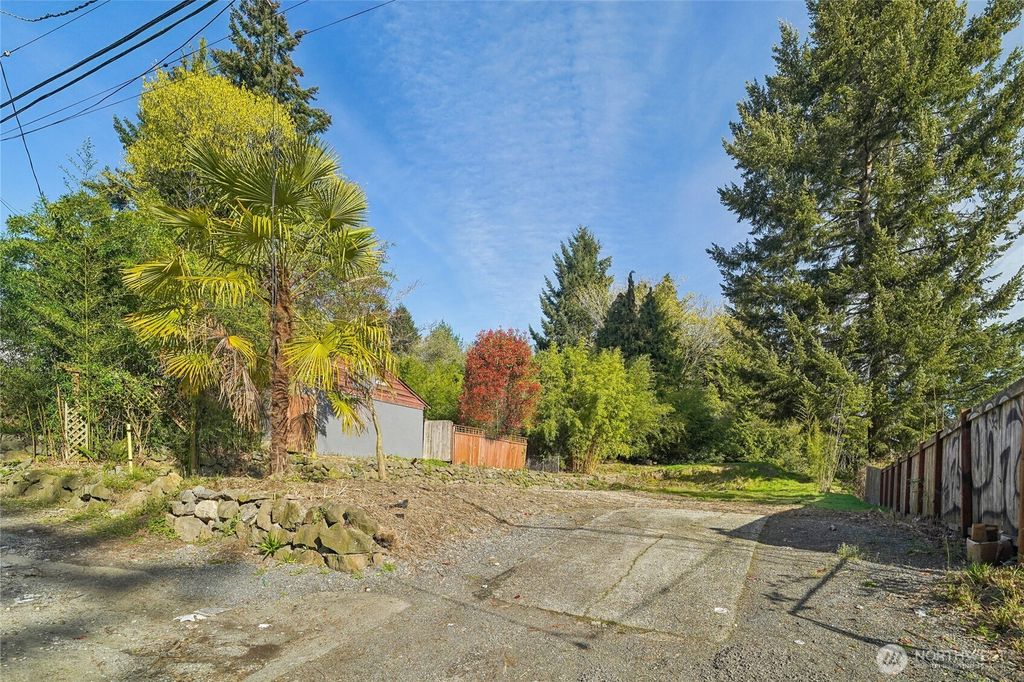 Photo of 1712 1718 N 107th Street, Seattle, WA 98133 (MLS # 2356870)