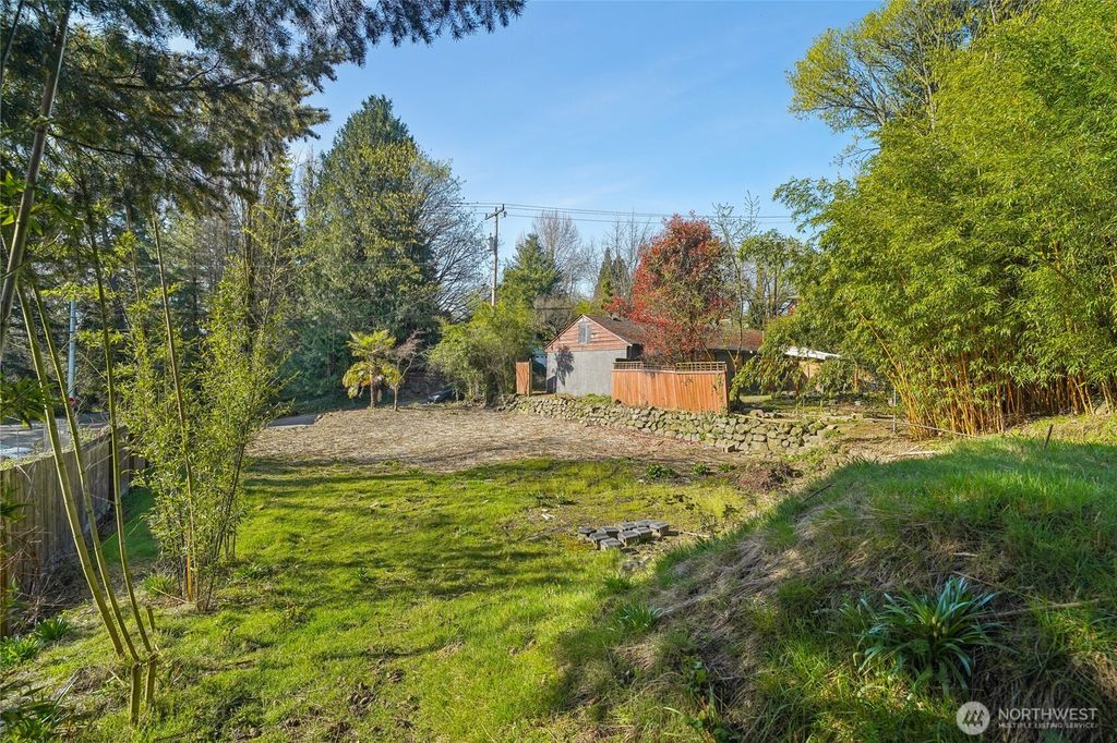 Photo of 1712 1718 N 107th Street, Seattle, WA 98133 (MLS # 2356870)