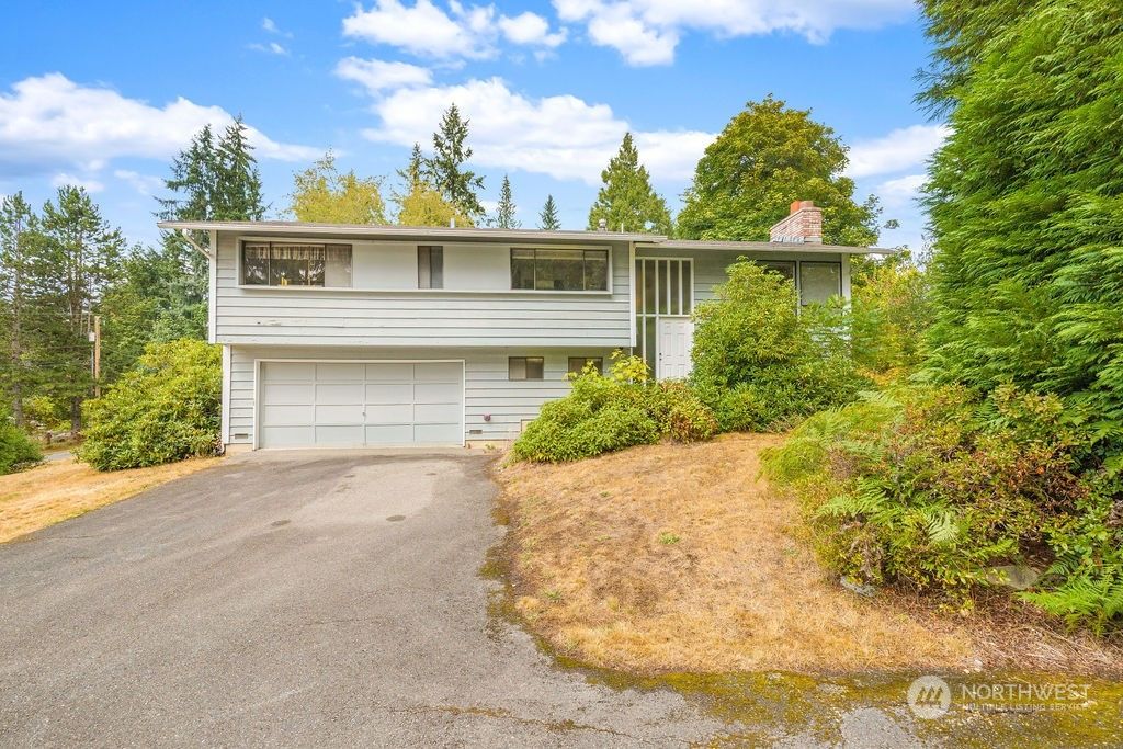 Photo of 16528 NE 160th Street, Woodinville, WA 98072 (MLS # 2153845)