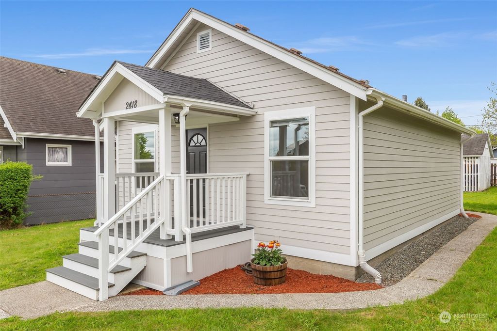 Photo of 2418 State Street, Everett, WA 98201 (MLS # 2239847)