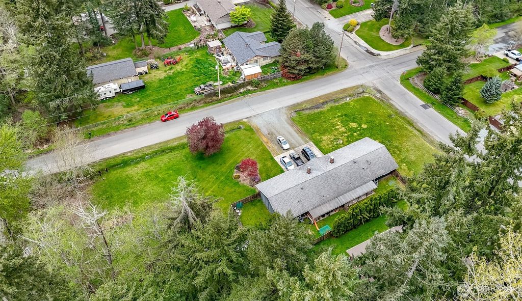 Photo of 15115 129th Avenue E, Puyallup, WA 98374 (MLS # 2514952)