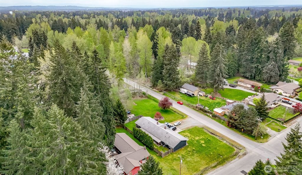 Photo of 15115 129th Avenue E, Puyallup, WA 98374 (MLS # 2514952)