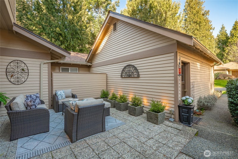 9141 Gleneagle Drive