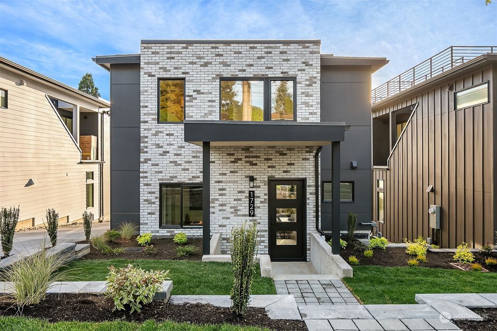 Photo of 1729 1st Street, Kirkland, WA 98033 (MLS # 2237280)
