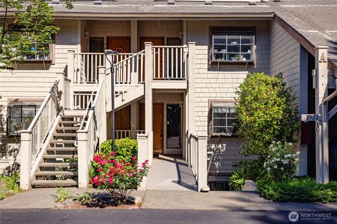 Photo of 3921 108th Avenue NE #201A, Bellevue, WA 98004 (MLS # 2554504)