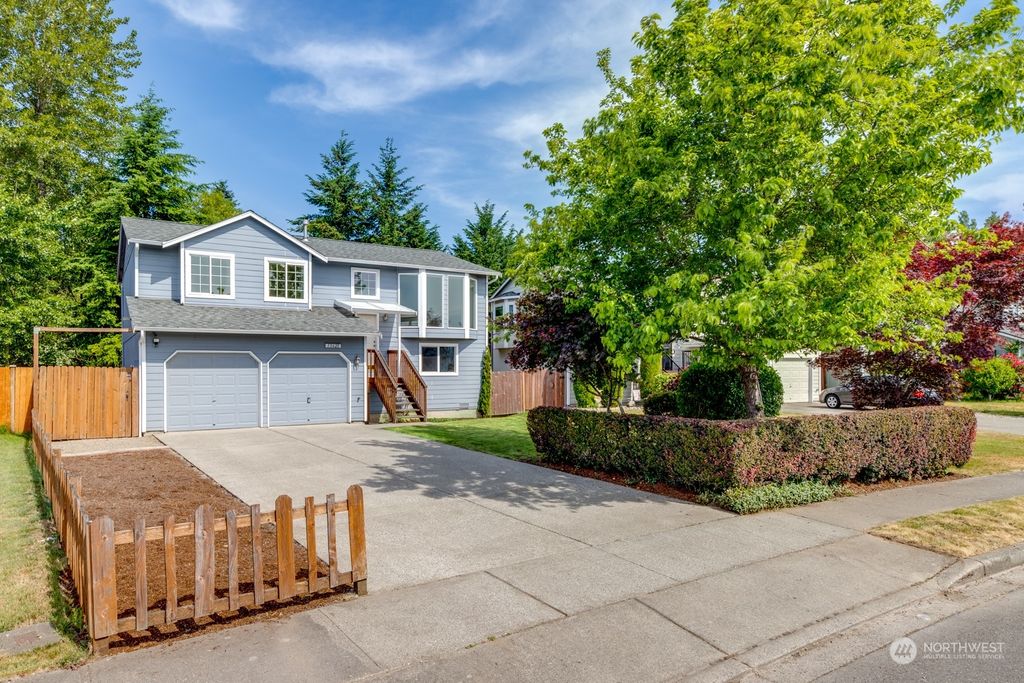 Photo of 10628 56th Drive NE, Marysville, WA 98270 (MLS # 2126881)